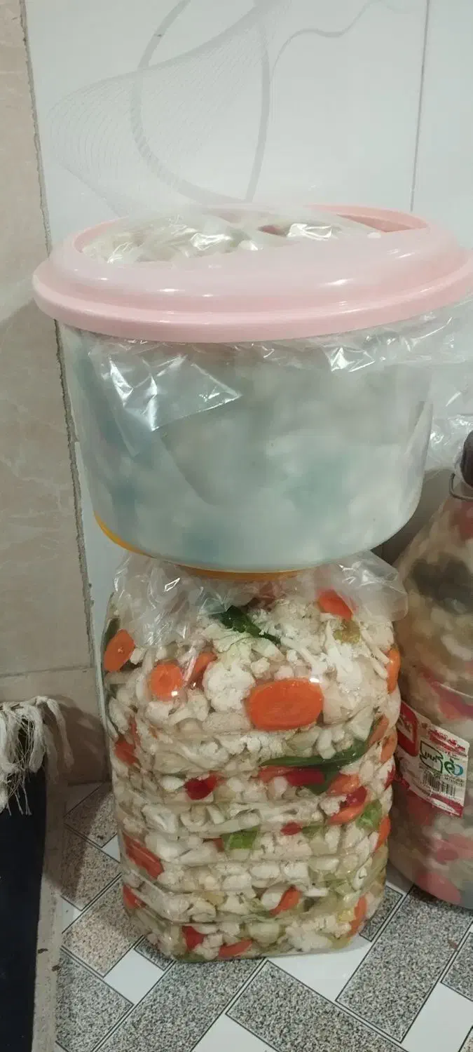 ترشیجات|خوردنی و آشامیدنی|آرمرده, |دیوار