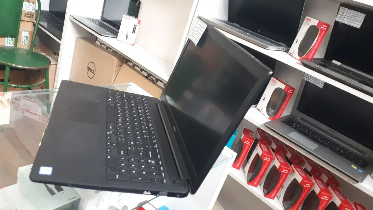 لپتاپi5نسل8 RAM8DDR4کاملانوباکارتن|رایانه همراه|تهران, پونک|دیوار