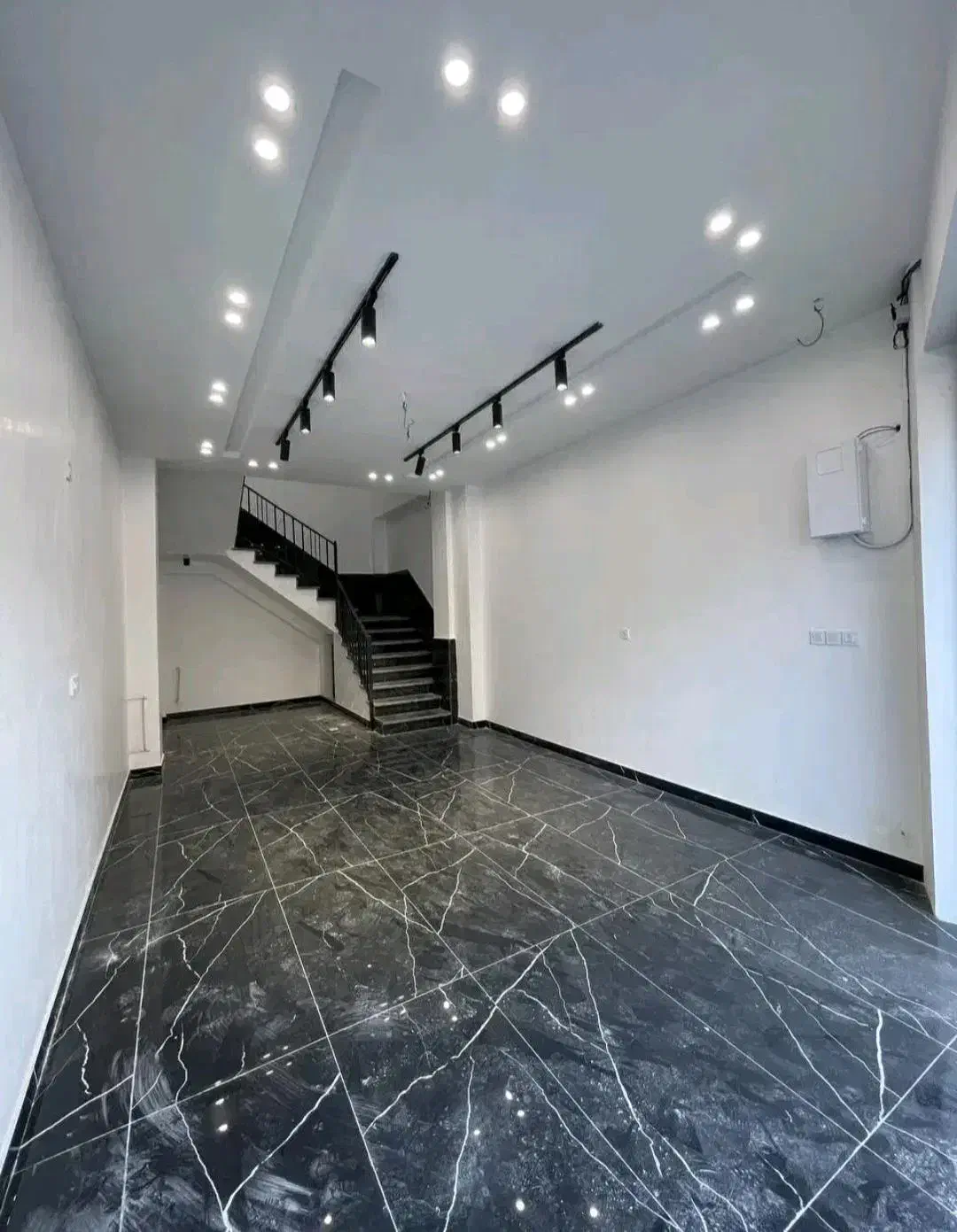 اجاره مغازه دوبلکس / ۱۱۵ متری / براصلی / معلم|اجارهٔ مغازه و غرفه|رشت, معلم|دیوار