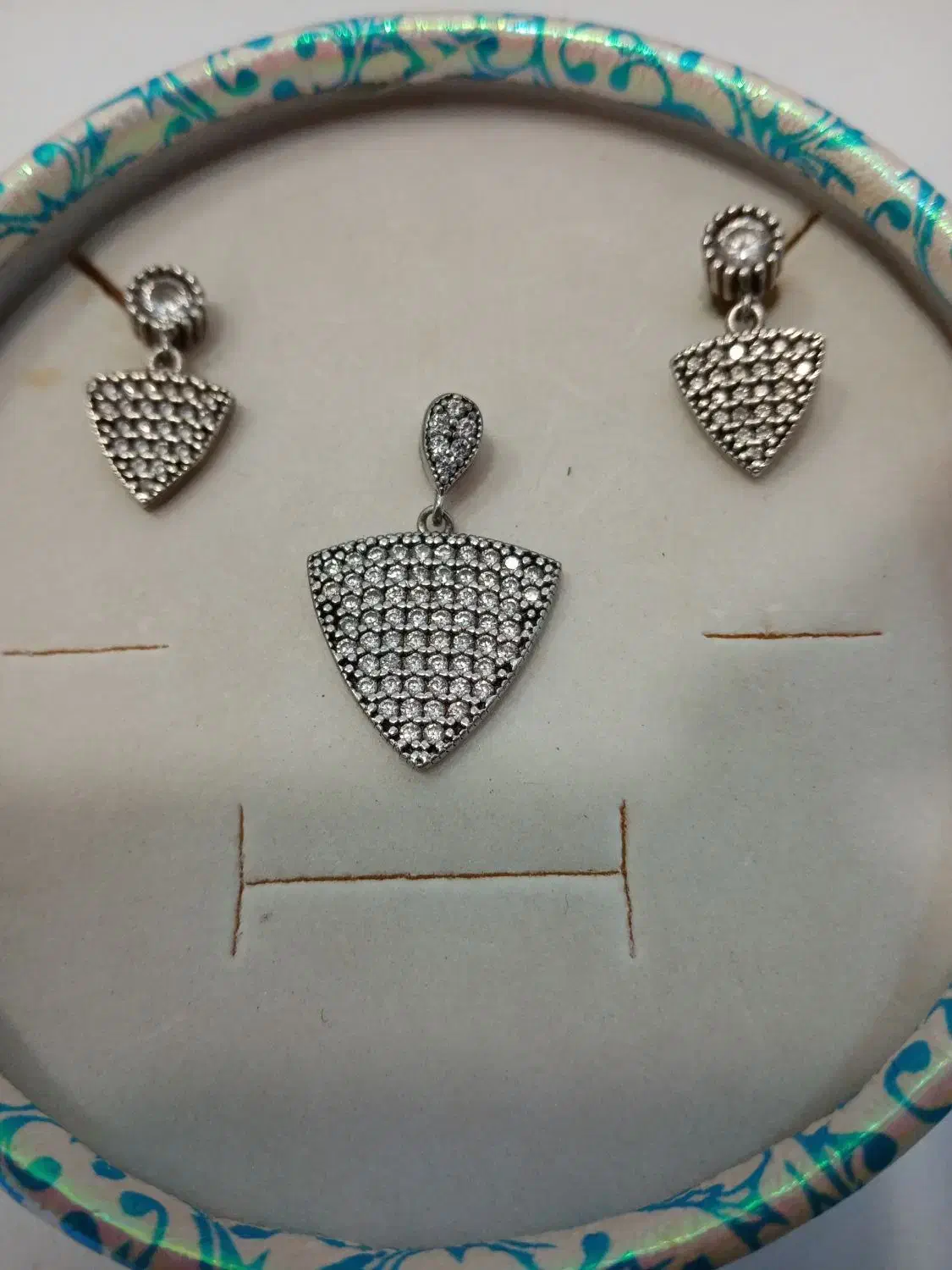 بدلیجات و نقره|بدلیجات|رشت, دیانتی|دیوار