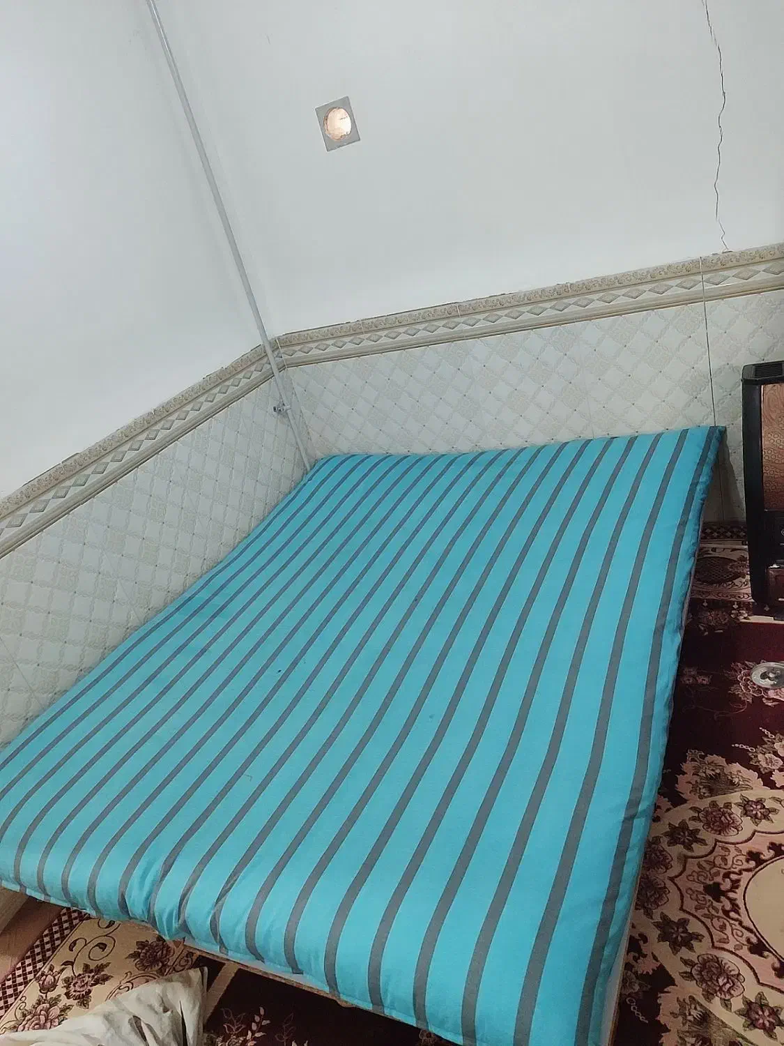 تخت خواب دو نفره|تخت و سرویس خواب|آق قلا, |دیوار