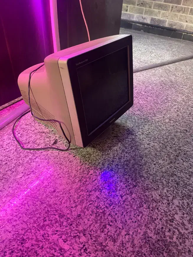 مانیتور crt سوخته|قطعات و لوازم جانبی رایانه|ری, حمزه‌آباد|دیوار