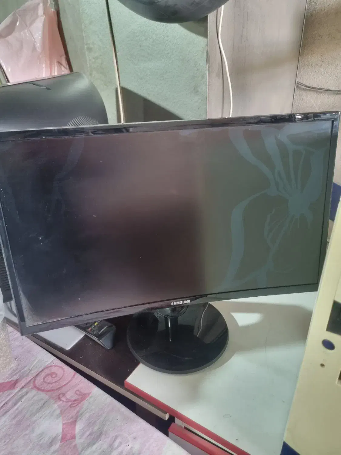 مانیتور سامسونگ ۲عدد ۲۴ اینچ ۱۴اینچ .|قطعات و لوازم جانبی رایانه|تبریز, |دیوار