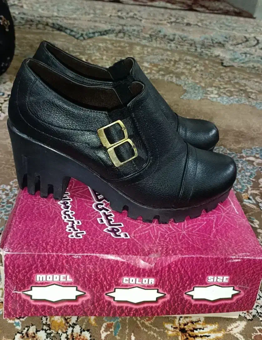 کفش زنانه|کیف، کفش، کمربند|یزد, |دیوار