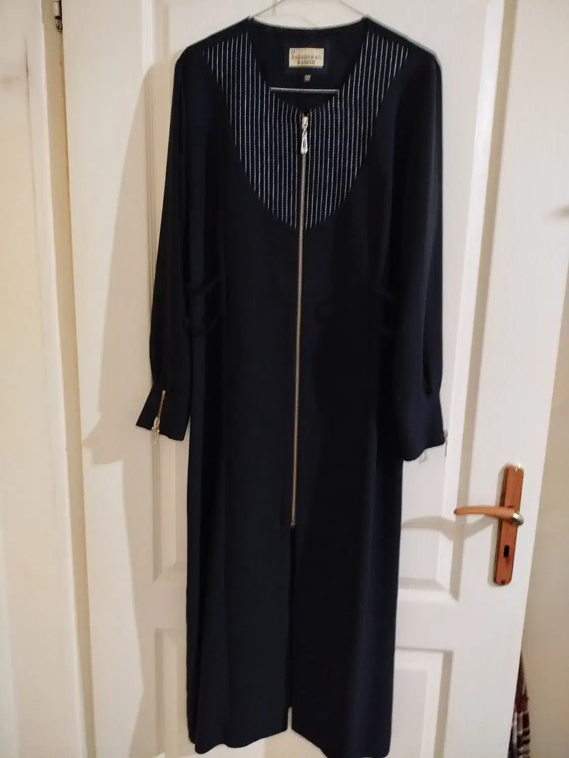 مانتو|لباس|سلماس, |دیوار