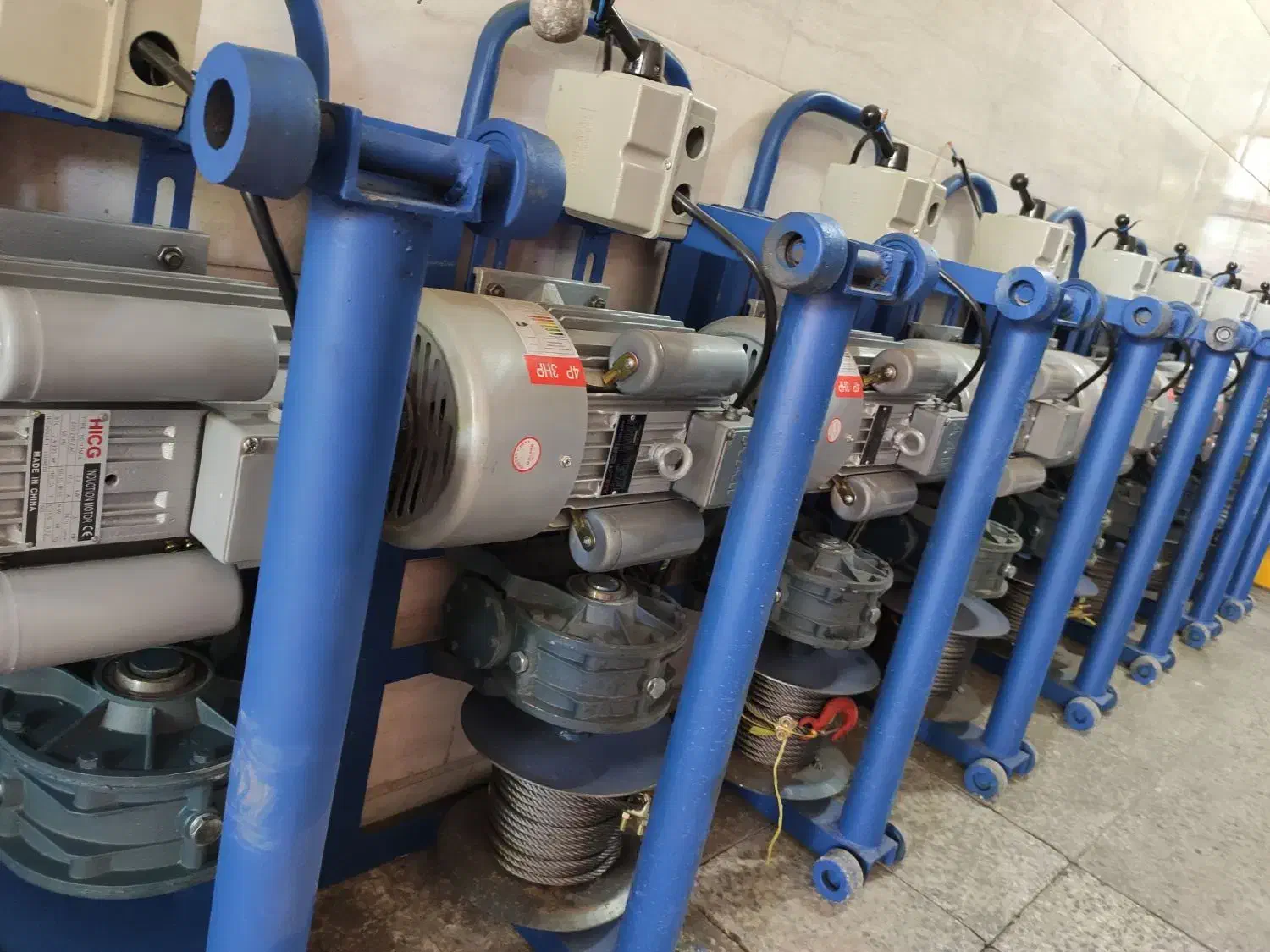 بالابر ساختمانی|ماشین‌آلات صنعتی|دزفول, |دیوار