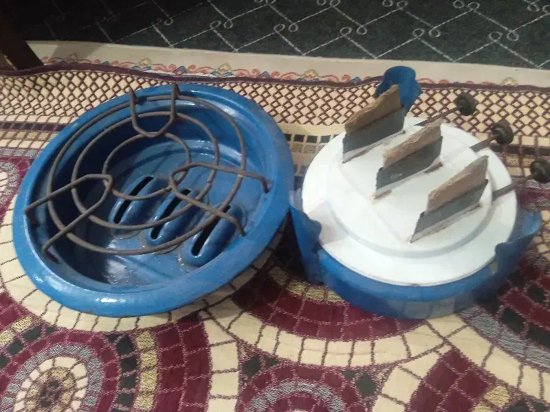 سه فتیله قدیمی|کلکسیون اشیاء عتیقه|قم, شاه ابراهیم|دیوار