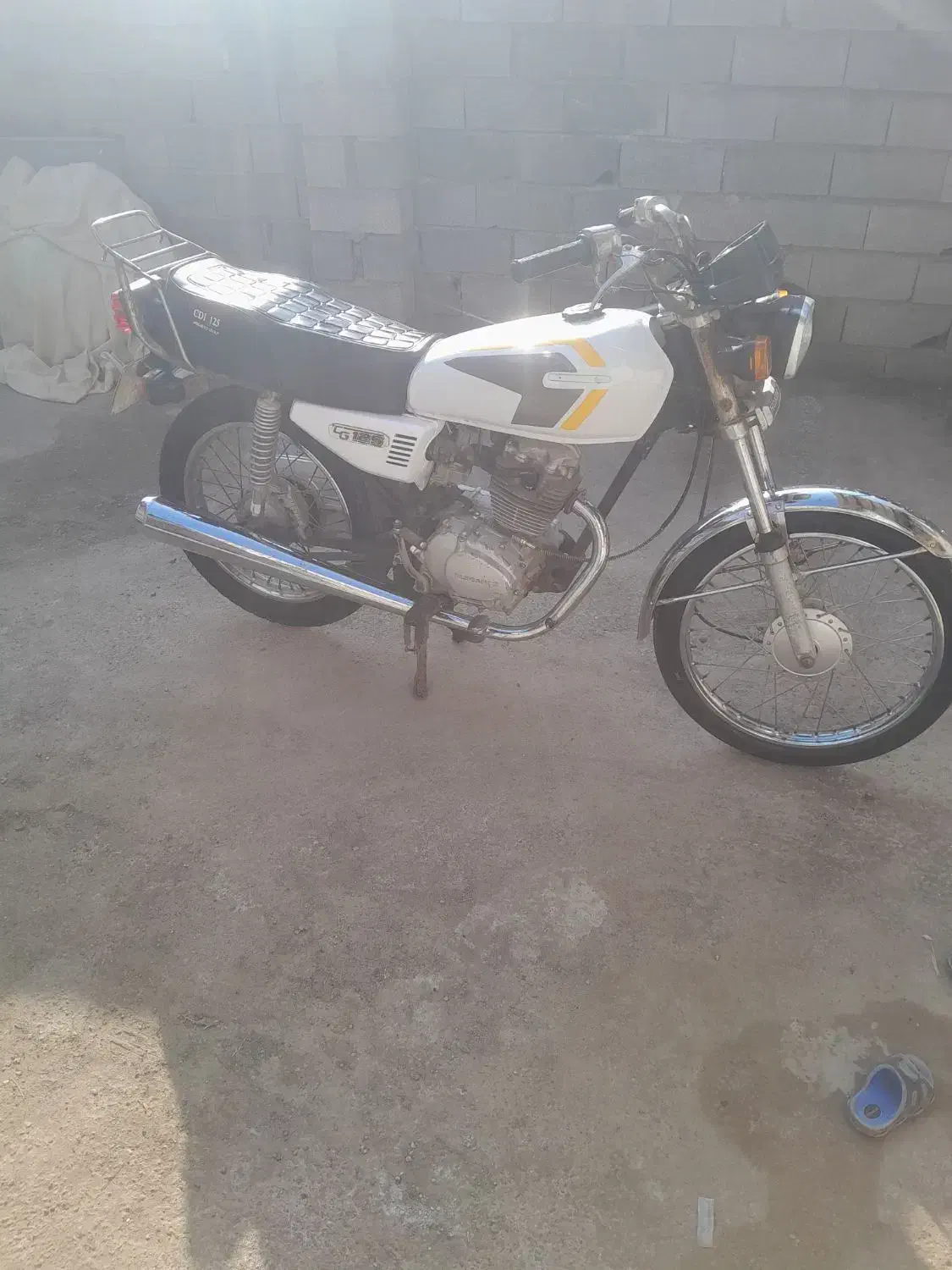 موتور سیکلت|موتورسیکلت|اطاقور, |دیوار