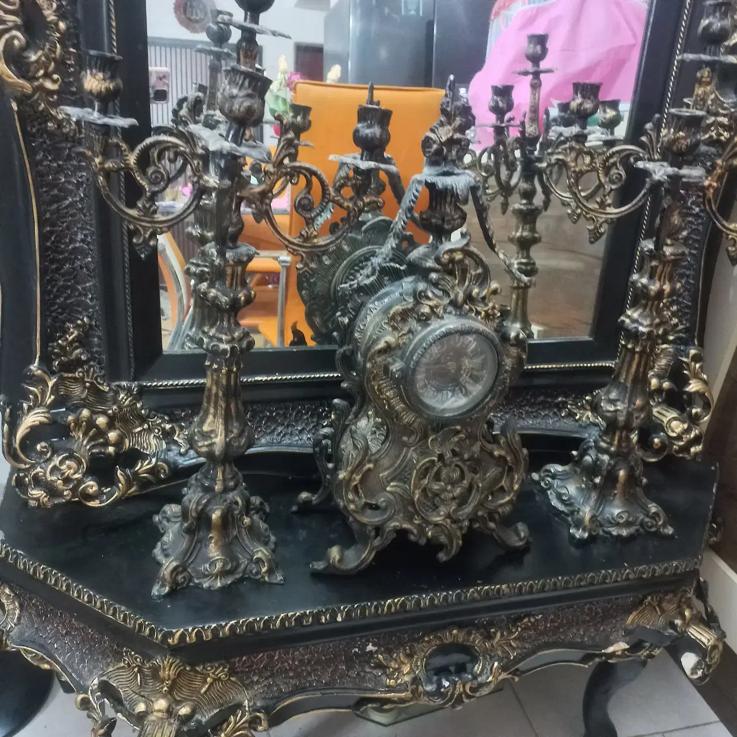 آینه و کنسول زیرش و ساعت و شمعدان|آینه|تهران, بریانک|دیوار