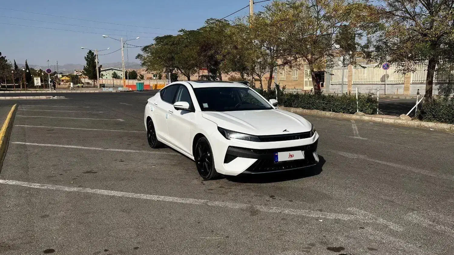 KMC J7 1402 سفید|خودرو سواری و وانت|سبزوار, ولیعصر (نجار آباد)|دیوار