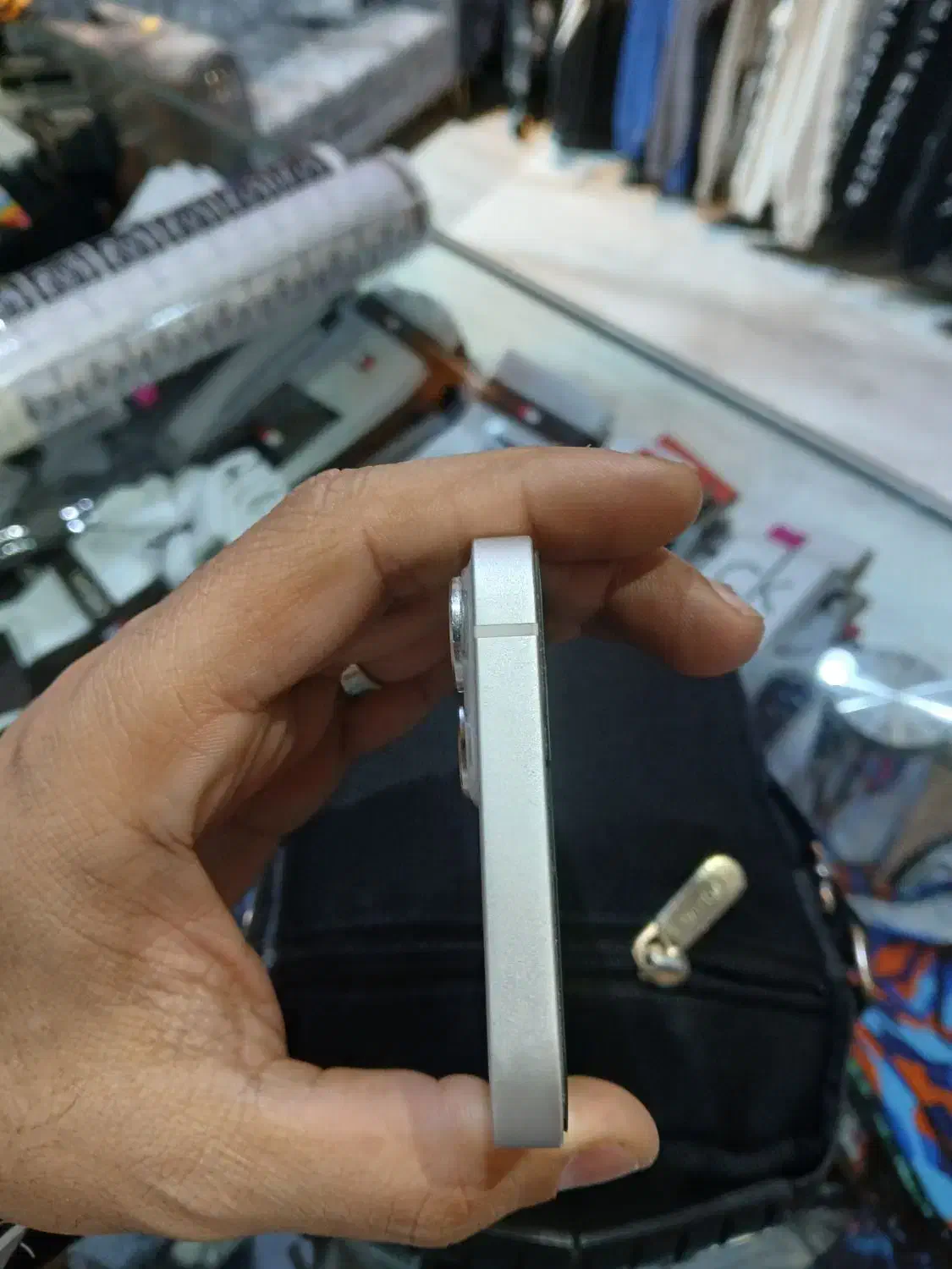 موبایل ایفون ۱۳|موبایل|اصفهان, برازنده|دیوار