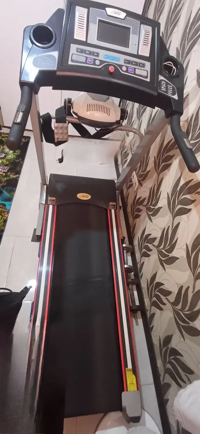 تردمیل|تجهیزات ورزشی|هشتگرد, شهرک گلها|دیوار