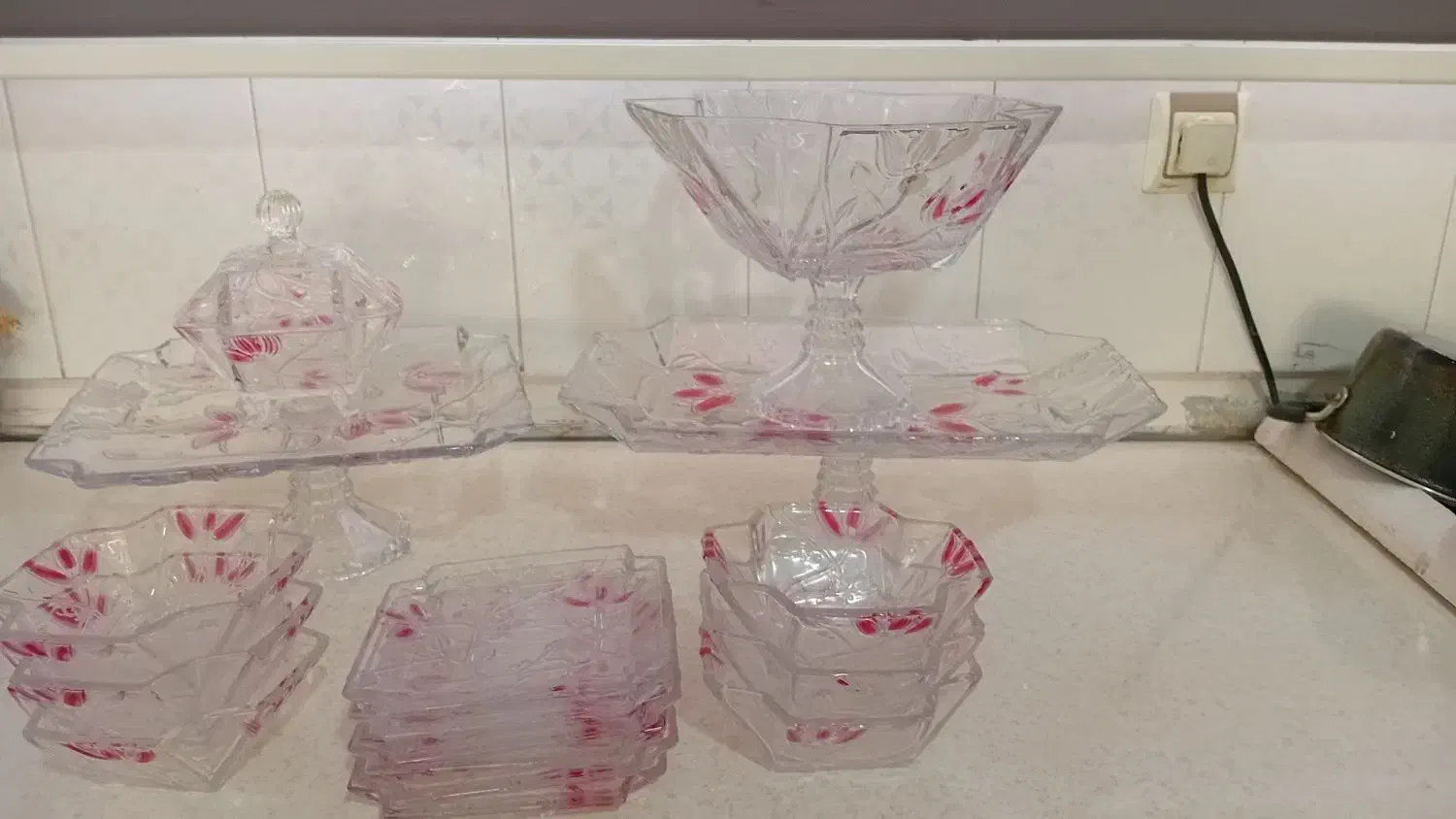 سرویس پذیرایی|ظروف سرو و پذیرایی|آمل, |دیوار