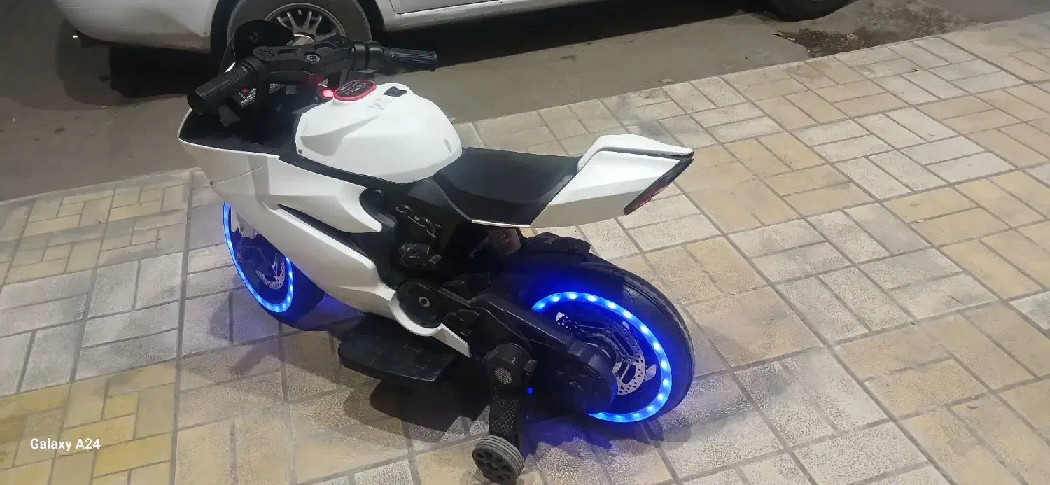 موتور شارژی دوکاتی|اسباب‌بازی بچه|کرمانشاه, |دیوار