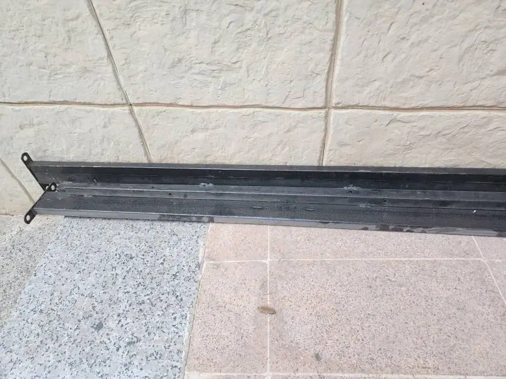 تخت یک نفره فلزی با کفی فلزی|تخت و سرویس خواب|شیراز, کوی قضات|دیوار