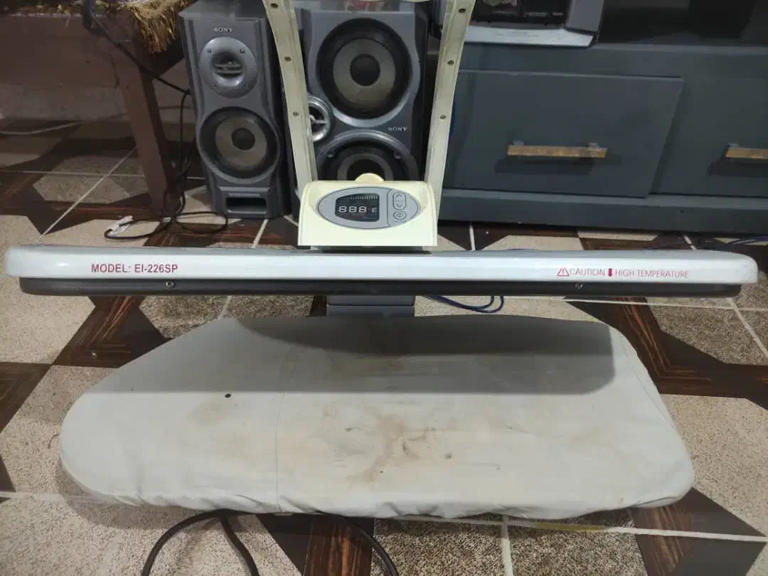 اتو پرس کاملا سالم و تمیز|اتو و لوازم اتو|شیراز, جوادیه|دیوار