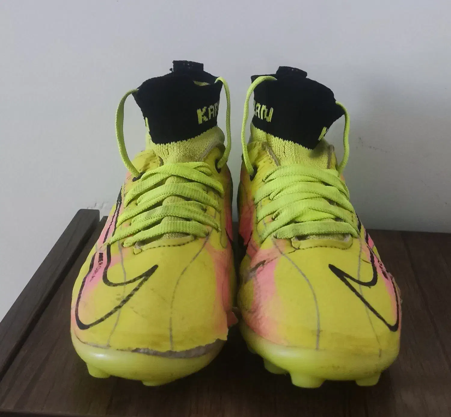 کفش فوتبال|کفش و لباس بچه|بوشهر, |دیوار