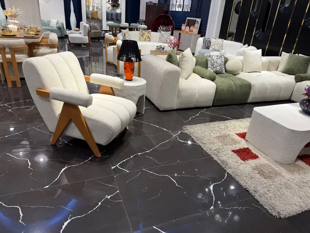 مبل ست شیراز|مبلمان خانگی و میز عسلی|شیراز, سیاه سنگ|دیوار