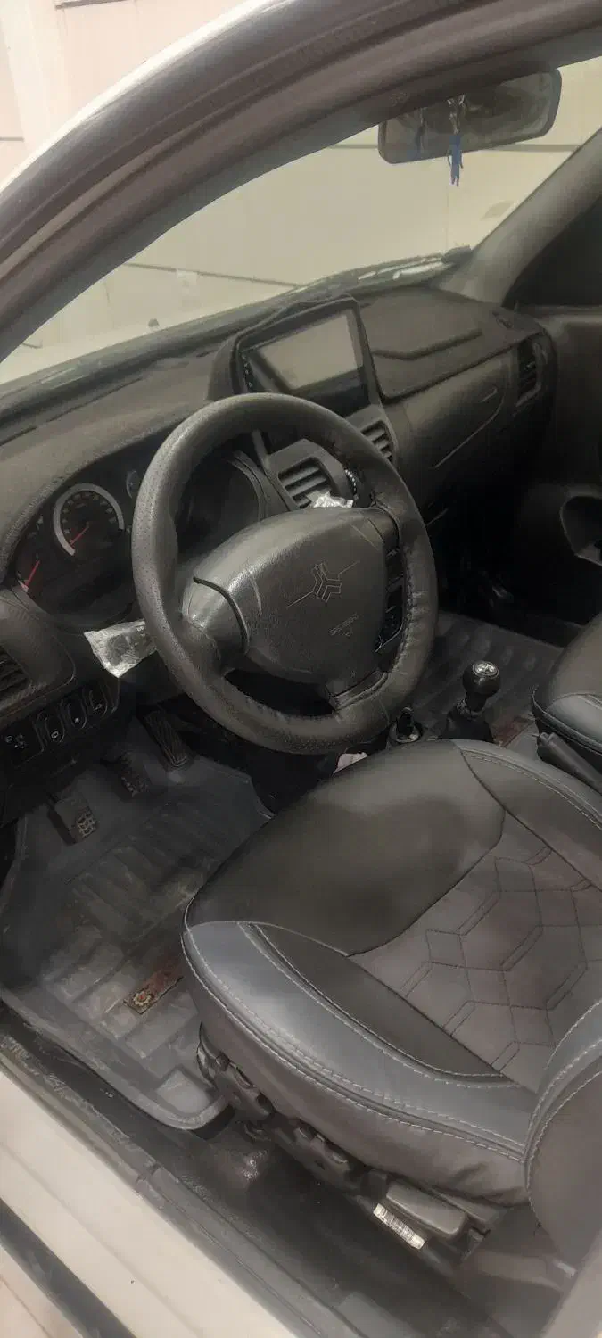 کوئیک ۱۴۰۰|خودرو سواری و وانت|بروجرد, |دیوار