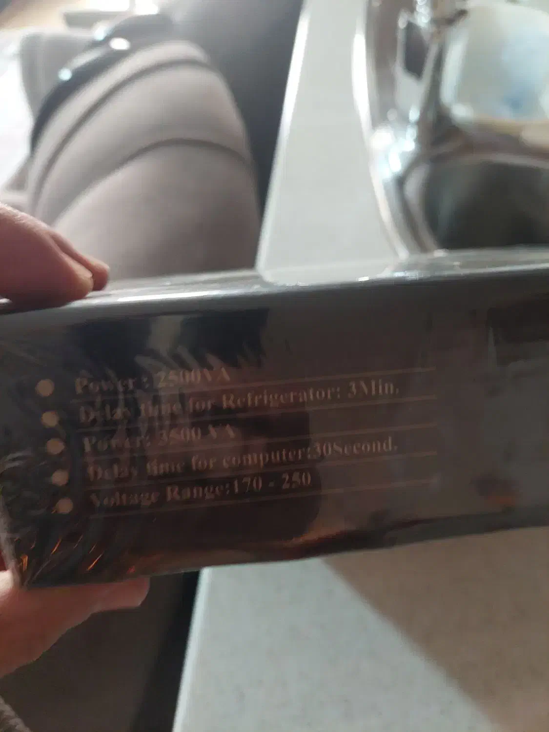 محافظ نوسان برق تلویزیون|صوتی و تصویری|زرندیه, |دیوار