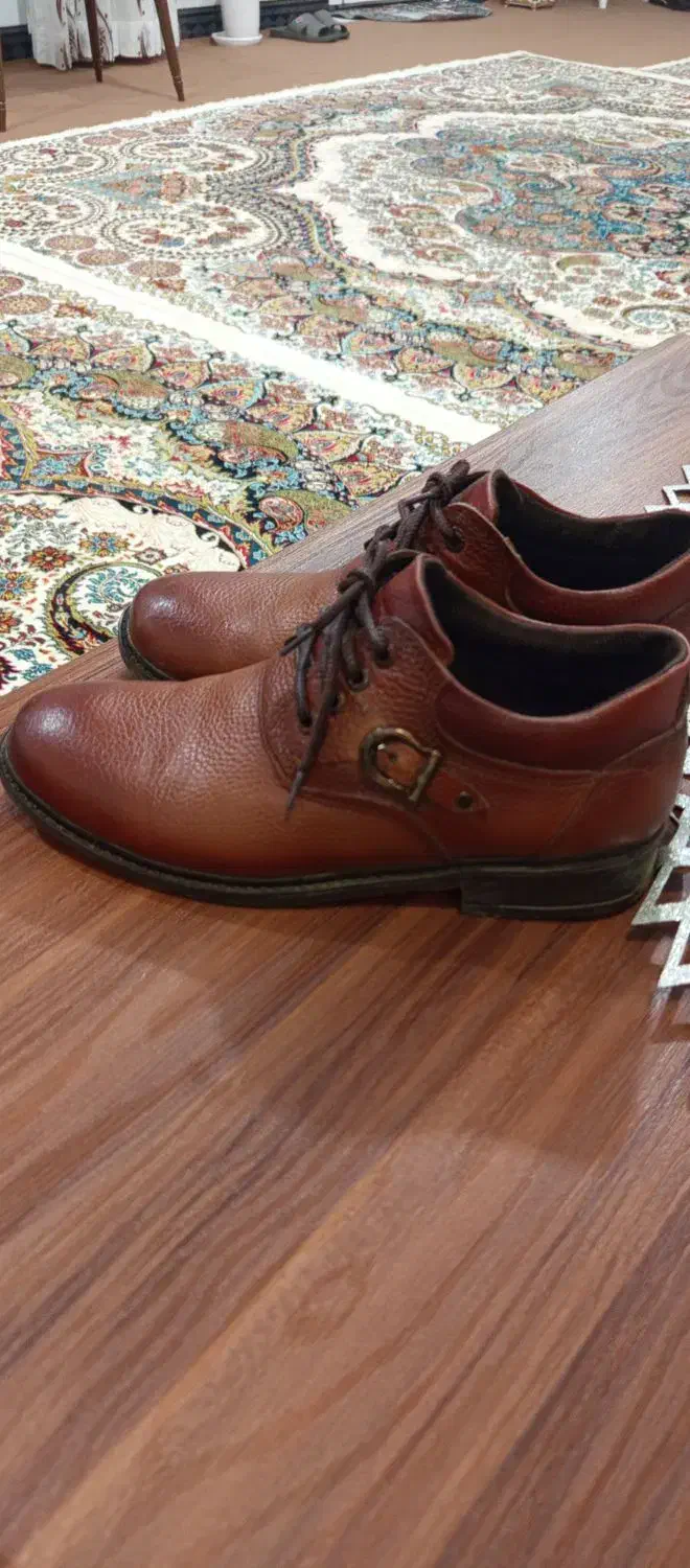 کفش چرمی سایز 41|کیف، کفش، کمربند|قروه, |دیوار