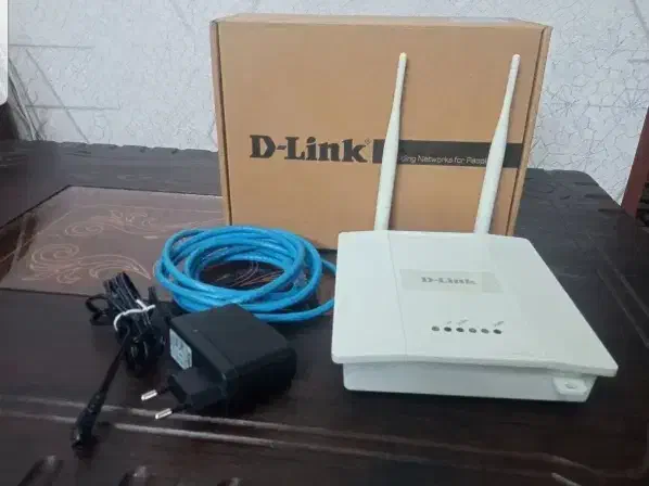 دستگاه اکسسپوینت مدل دی لینک و دستگاه بارکد خوان|مودم و تجهیزات شبکه|شیراز, زرهی|دیوار