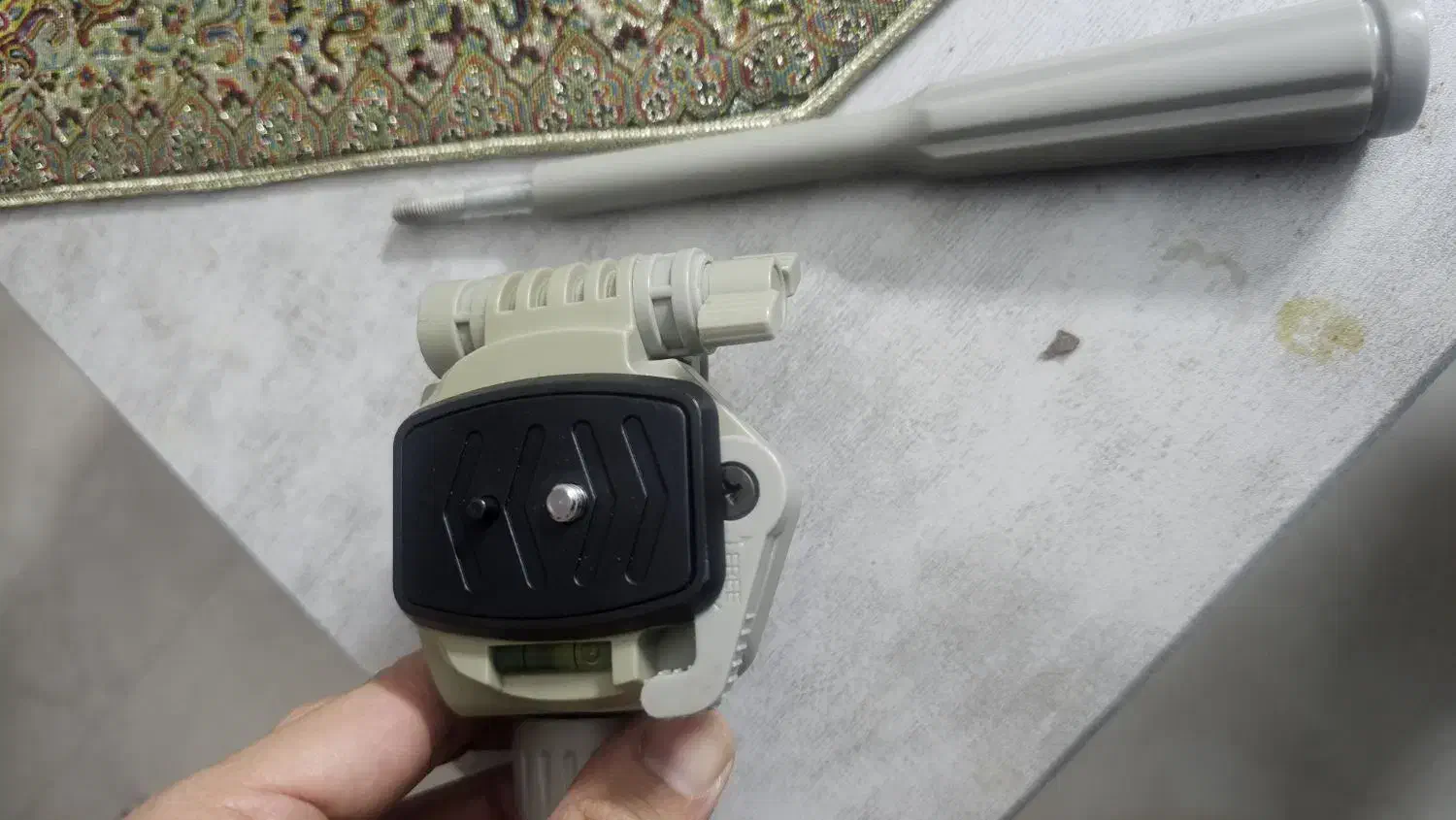 پایه دوربین تمیز|دوربین عکاسی و فیلم‌برداری|قم, سعادتی|دیوار