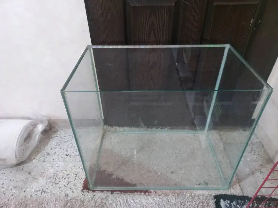 شیشه ابعاد70در 40|صنایع دستی و سایر لوازم تزئینی|شیراز, سفیرشمالی|دیوار