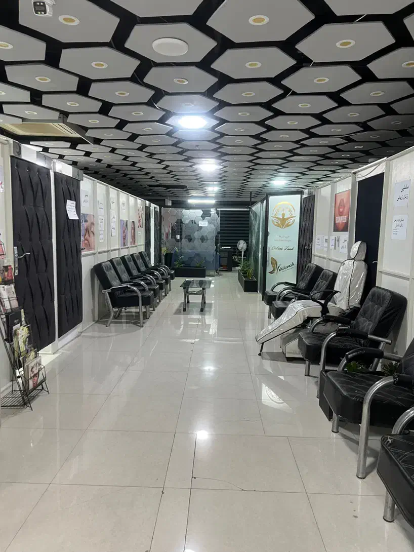 اتاق ۱۰ متری در کلینیک زیبایی پوست واقع درتهرانسر|اجارهٔ دفتر کار، اتاق اداری، مطب|تهران, تهرانسر مرکزی|دیوار