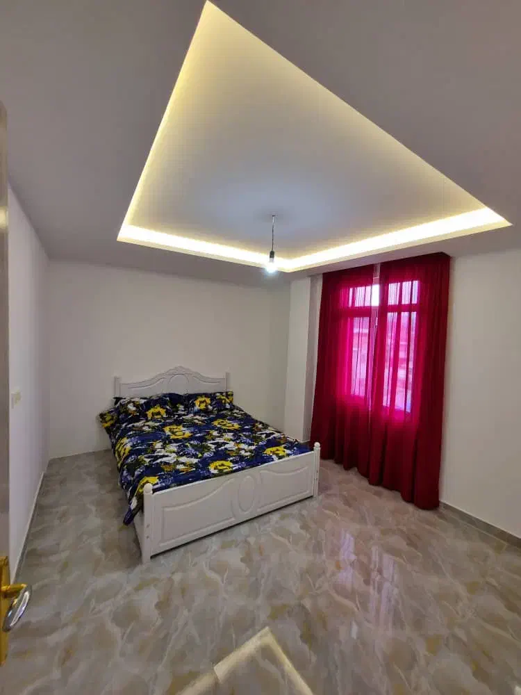 بغل بازار تمیزتر ازهتل|اجارهٔ کوتاهمدت آپارتمان و سوئیت|آستارا, |دیوار