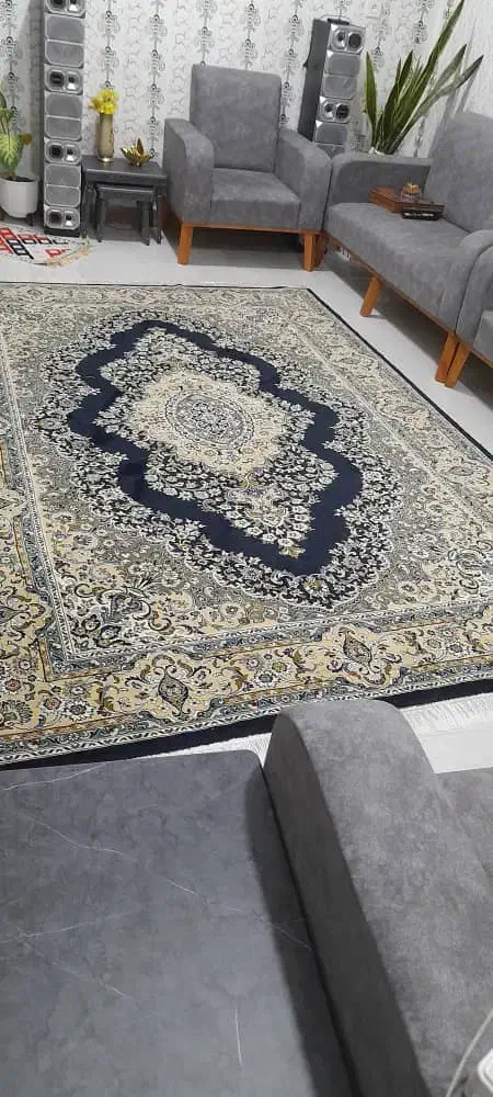 دو تخته فرش ۶ متری|فرش|رشت, حمیدیان|دیوار