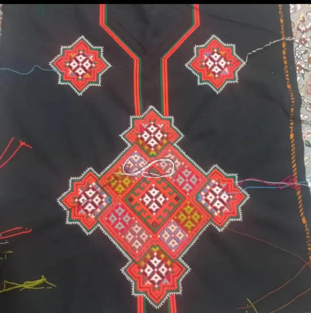 لطفاً الکی مزاحم نشوید وقت ندارم برای جستجوی الکی|لباس|خاش, |دیوار