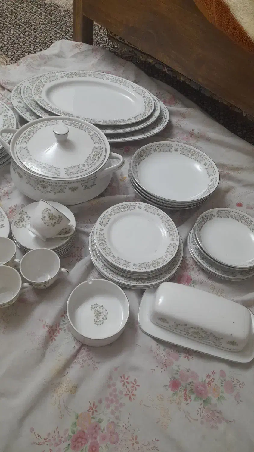 سرویس چینی ژاپنی|ظروف سرو و پذیرایی|پردیس, فاز ۱۱|دیوار