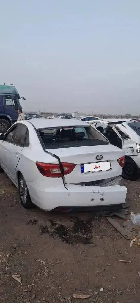 بسترن B30 مدل ۱۳۹۶ تصادفی|خودرو سواری و وانت|تهران, تهرانسر شرقی|دیوار