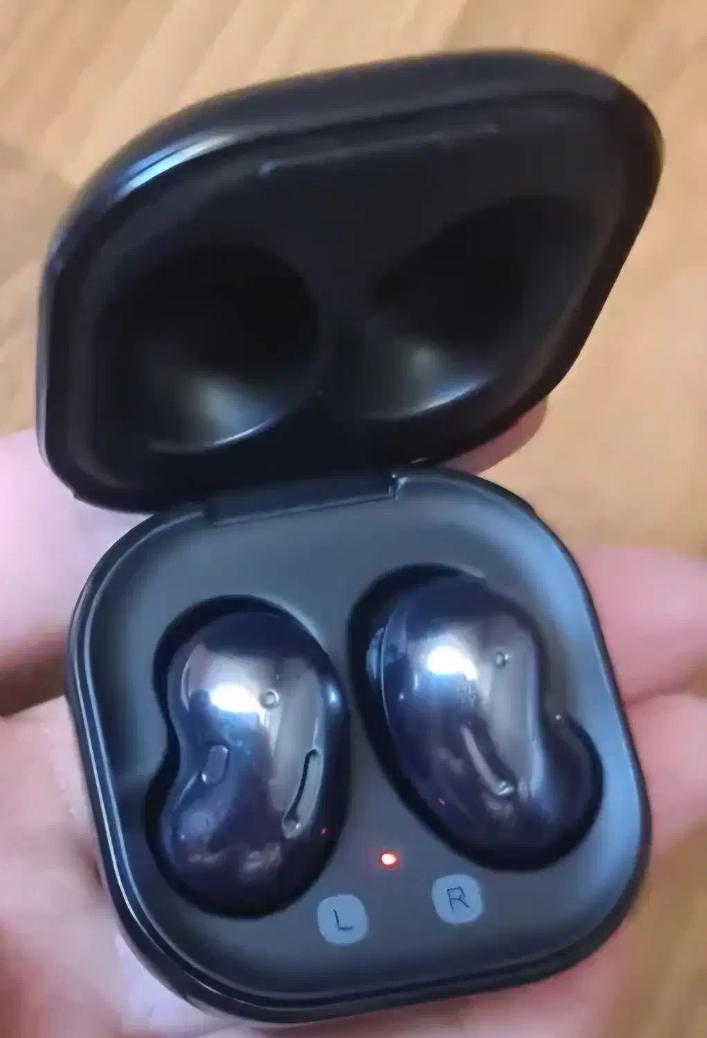 ایربادز لایو سامسونگ کاملا نو|پخشکننده همراه|قزوین, |دیوار