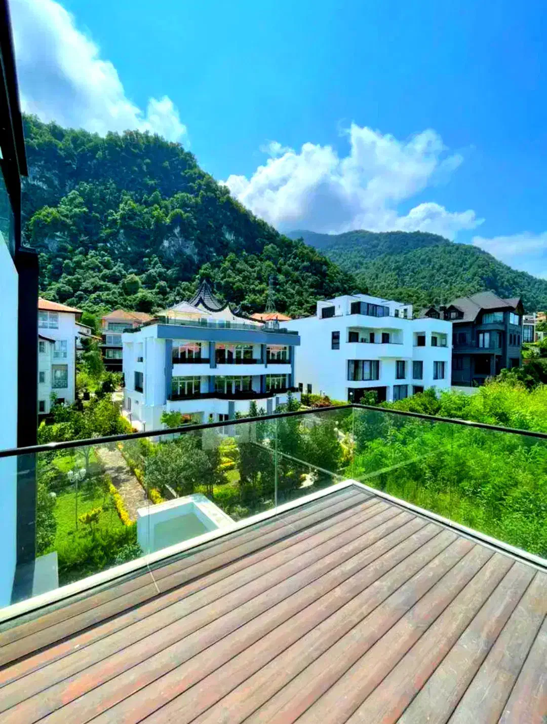 ویلانمامدرن400متر/استخرباتصفیه آب*جنگلی کوهپایه ای|فروش خانه و ویلا|نور, |دیوار