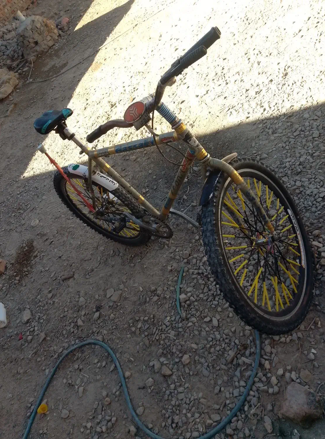 دوچرخه 26اساک|دوچرخه، اسکیت، اسکوتر|پشتکوه (سیستان و بلوچستان), |دیوار