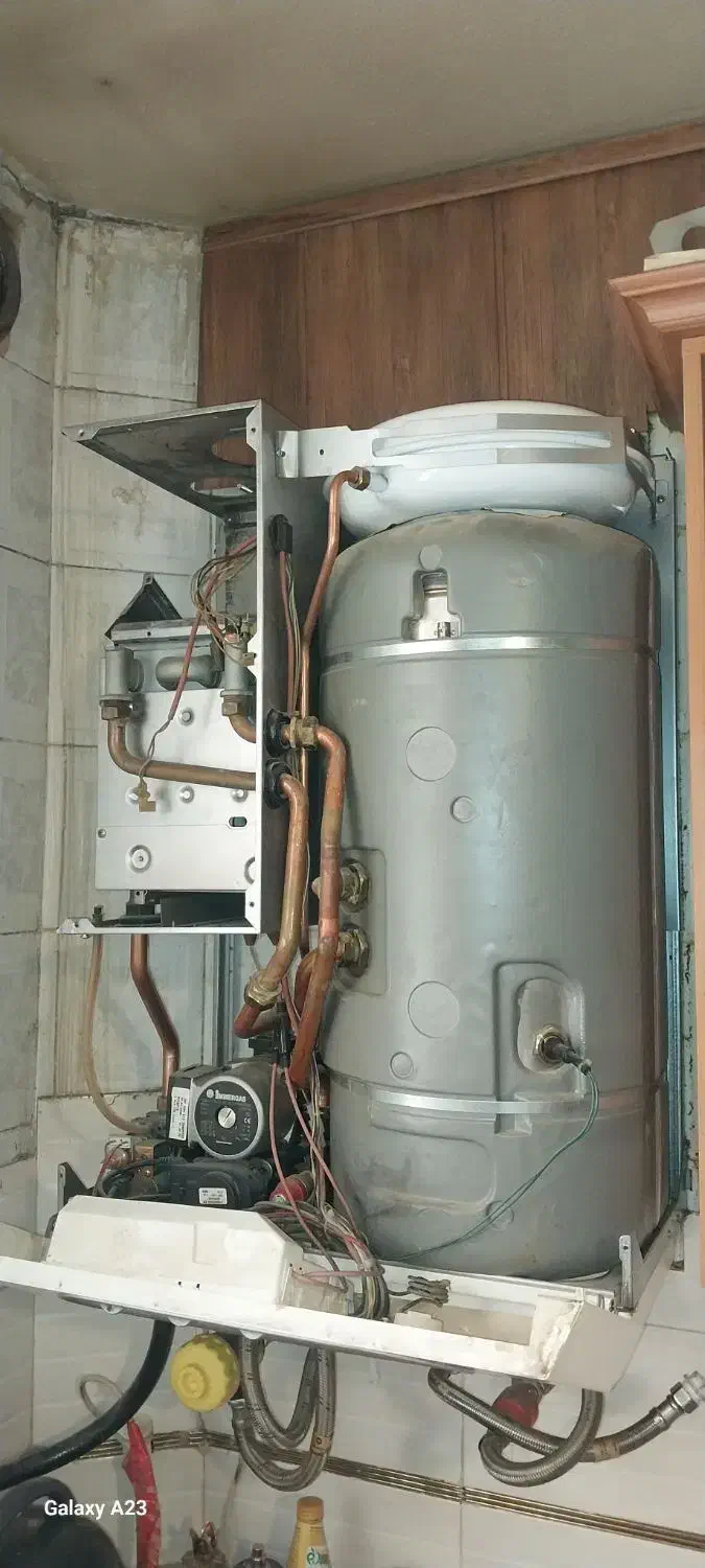 تعمیر کار پکیج و ابگرمکن در شاهین شهر|آبگرمکن، پکیج، شوفاژ|شاهین‌شهر, خانه کارگر|دیوار