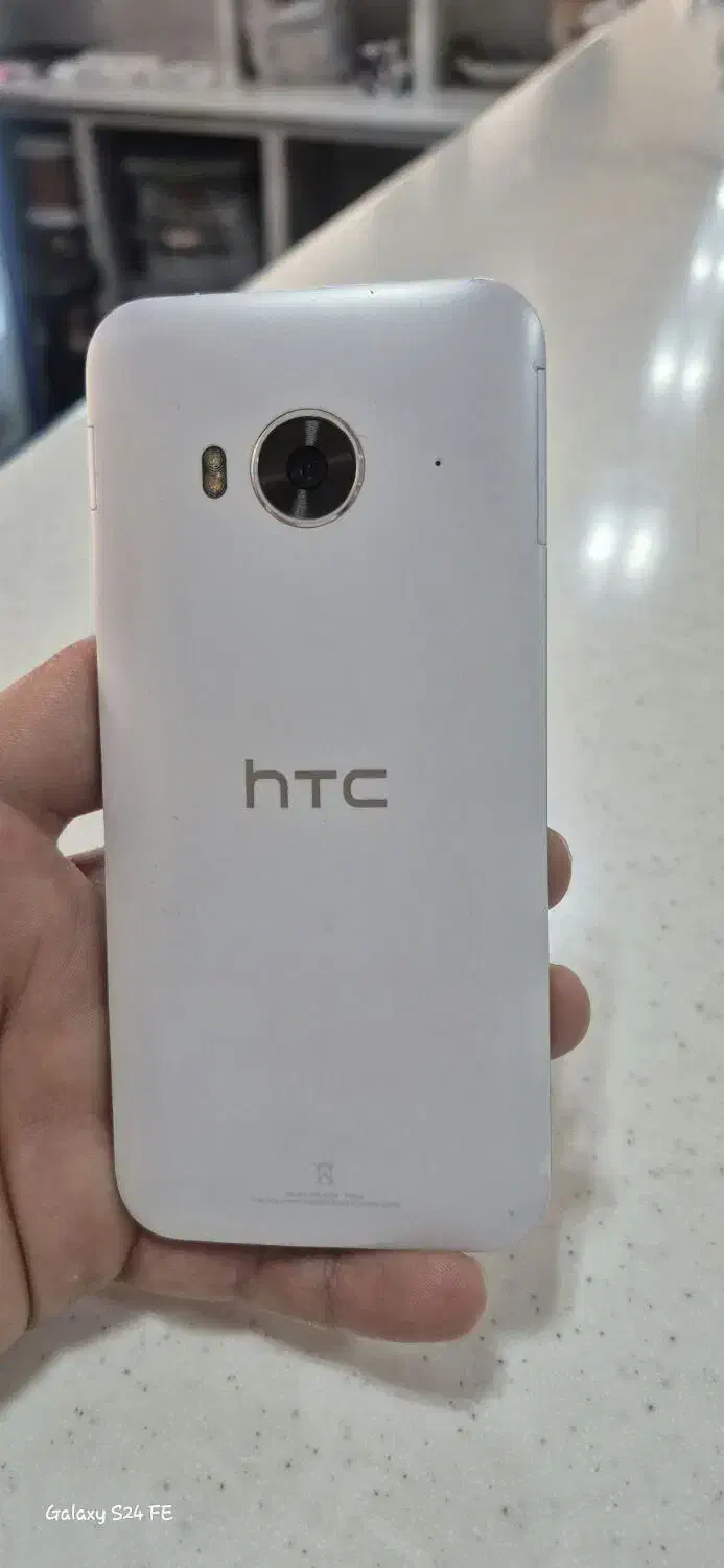 گوشی HTC One me در حد نو|موبایل|شیراز, زند|دیوار