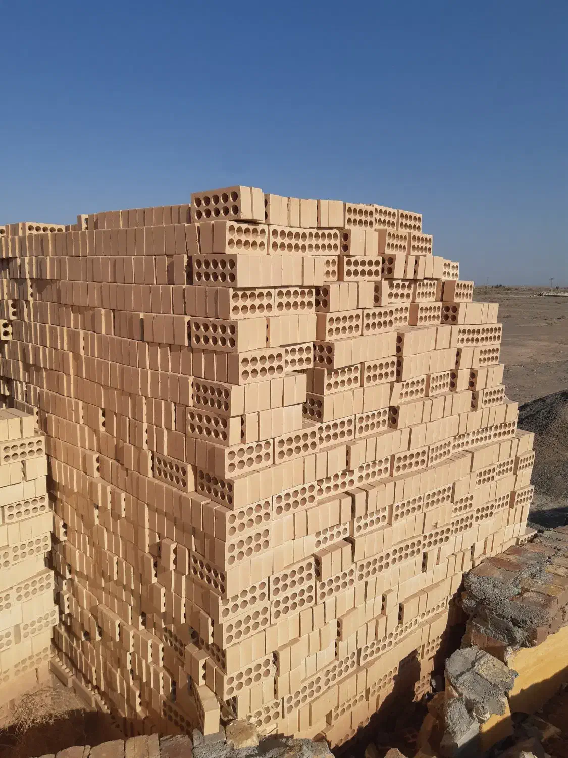 آجر سفال ده سوراخه درجه یک مریخی پور|مصالح و تجهیزات ساختمان|زواره, |دیوار