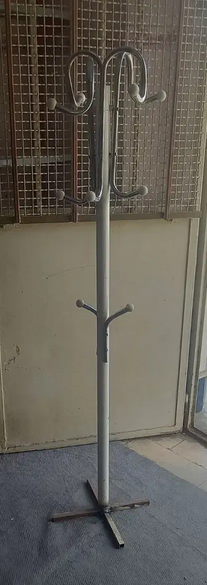 جالباسی|بندرخت و رخت‌آویز|زاهدان, |دیوار