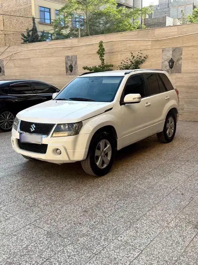 ویتارا 2400 اتومات فول (کلاس۸)|خودرو سواری و وانت|مشهد, دانشجو|دیوار