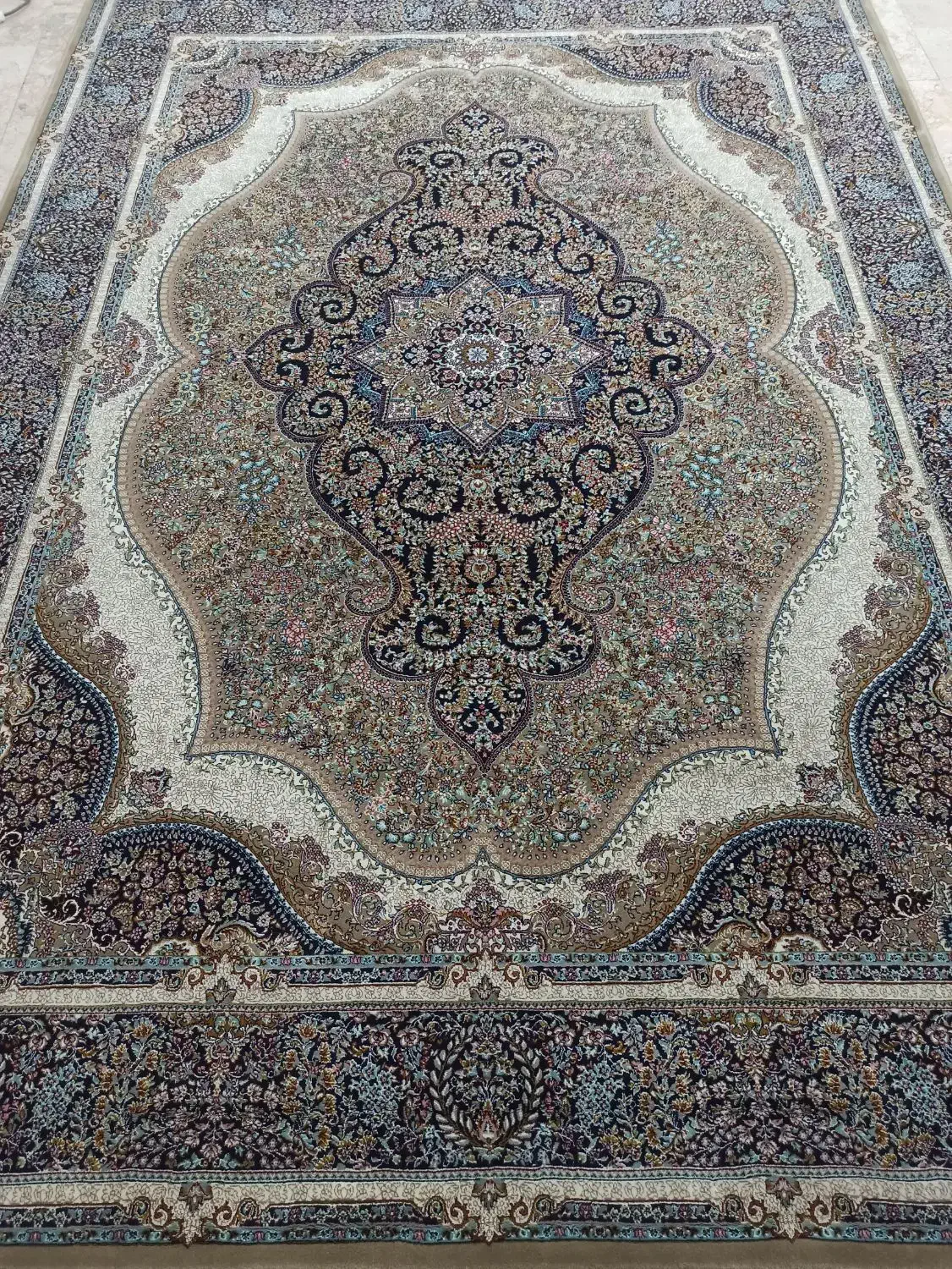 (اندیشه۹۳)سه تخته ۹متری ۷۰۰شانه فرش مشهد|فرش|مشهد, مشکینی (شهرک غرب)|دیوار