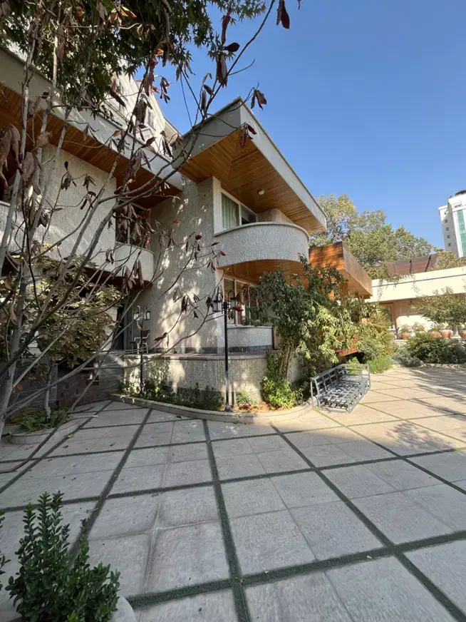 زعفرانیه ۲۵۰۰متر ویلا زمین ۱۳۰۰متر بنا|اجارهٔ خانه و ویلا|تهران, زعفرانیه|دیوار