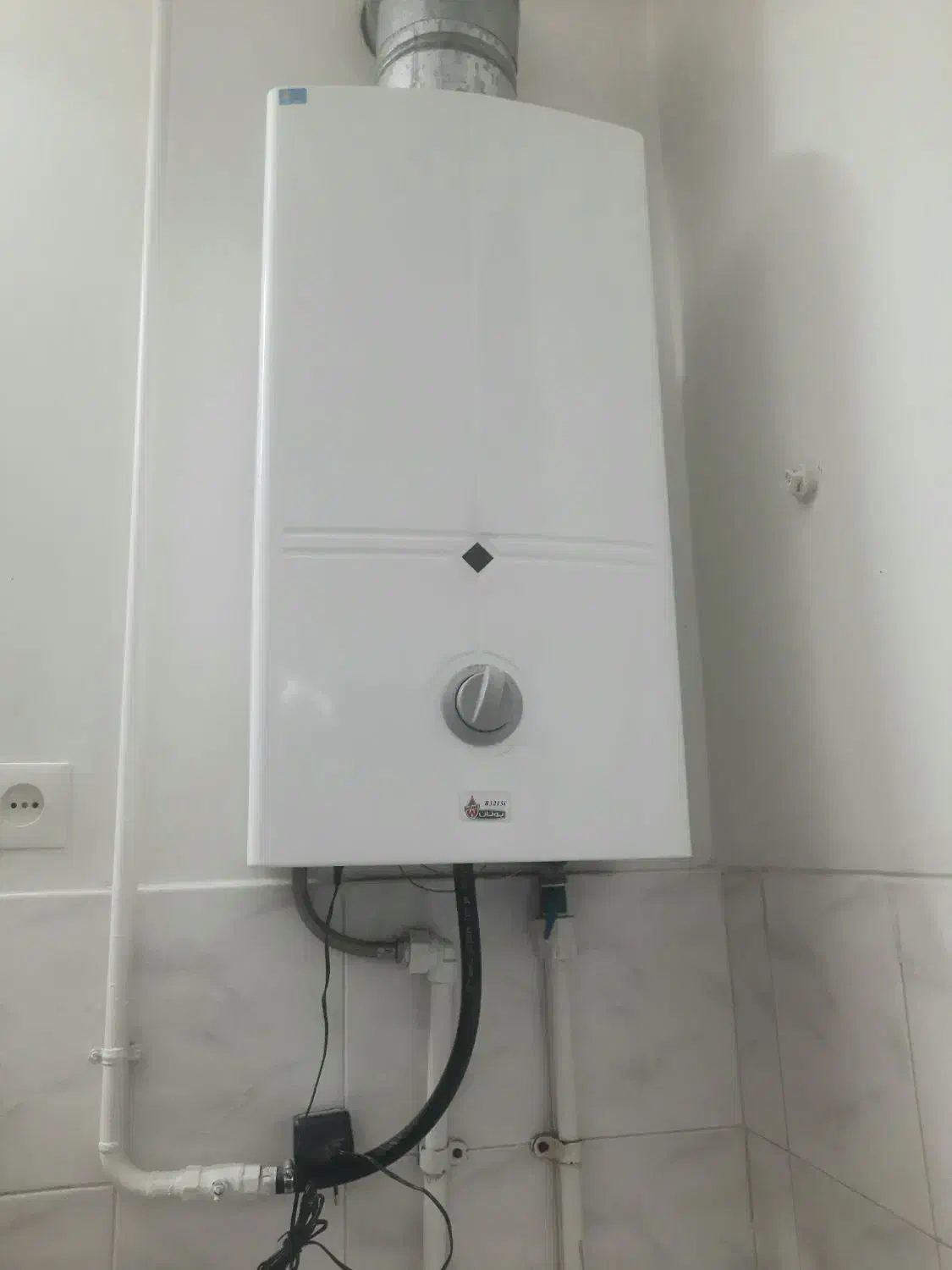 آبگرمکن دیواری بوتان مدل B3215i|آبگرمکن، پکیج، شوفاژ|همدان, |دیوار