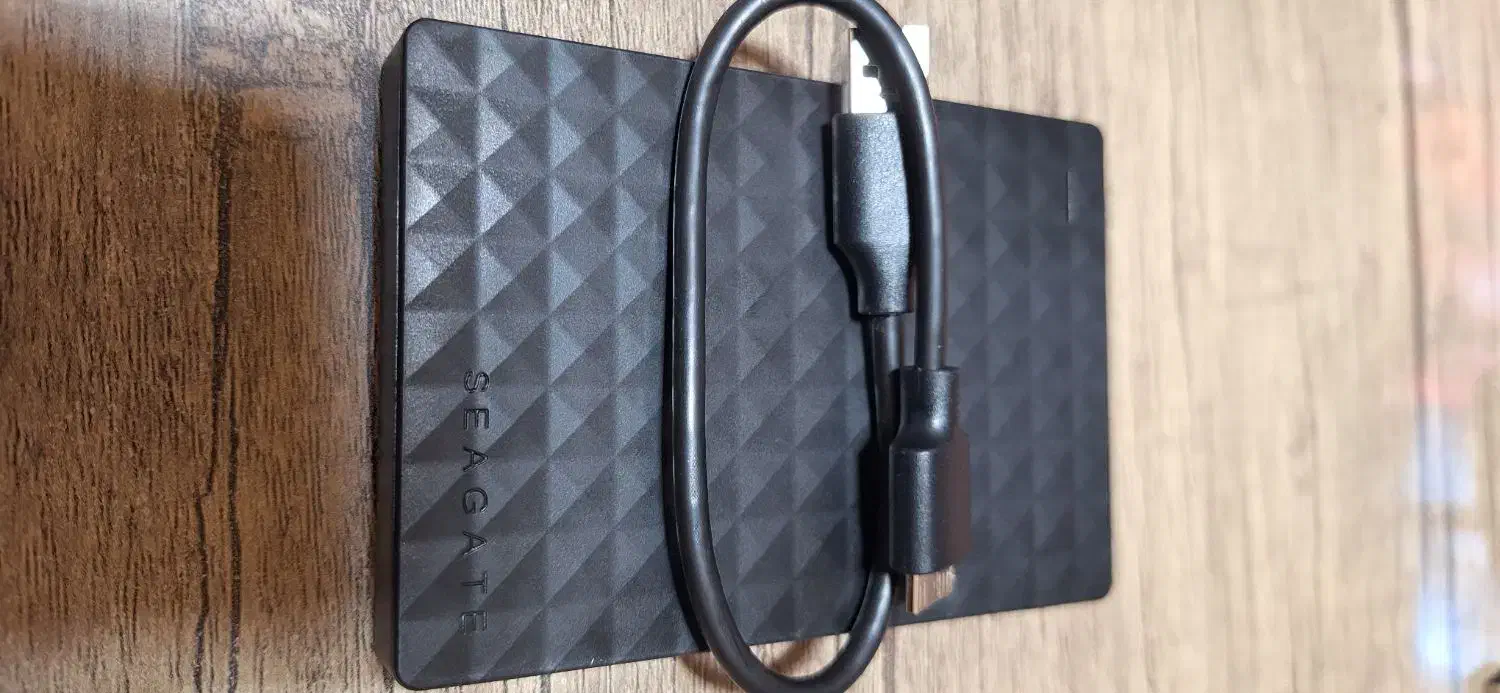 هارد اکسترنال 750 گیگ با درصد سلامتی 100|قطعات و لوازم جانبی رایانه|مراغه, |دیوار