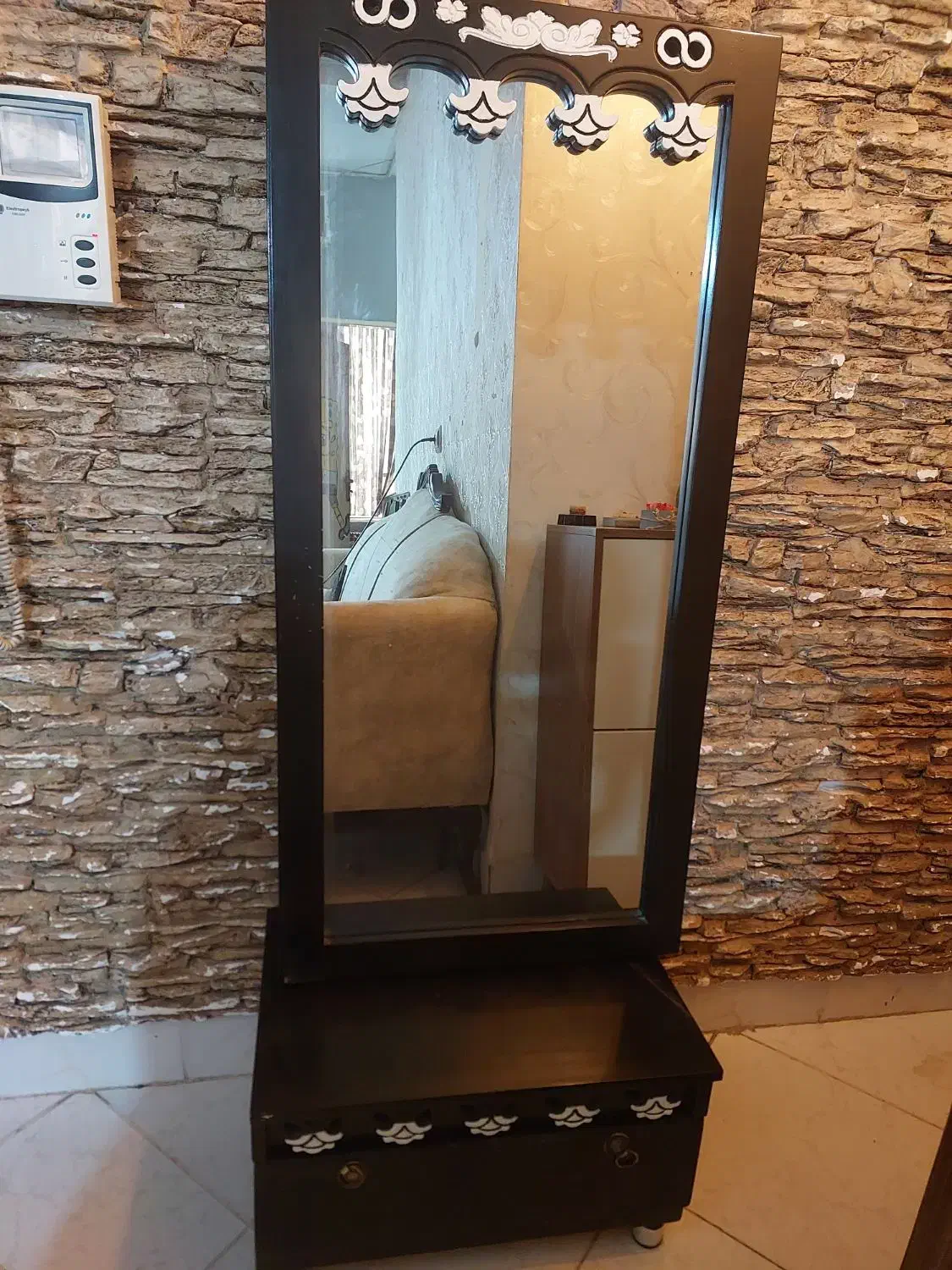 میزوآیینه ریلی باکشو|تخت و سرویس خواب|ری, فیروزآبادی|دیوار