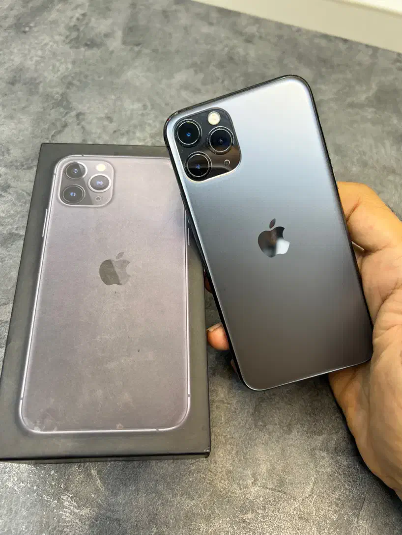 iphone 11pro LLA|موبایل|بندرعباس, |دیوار
