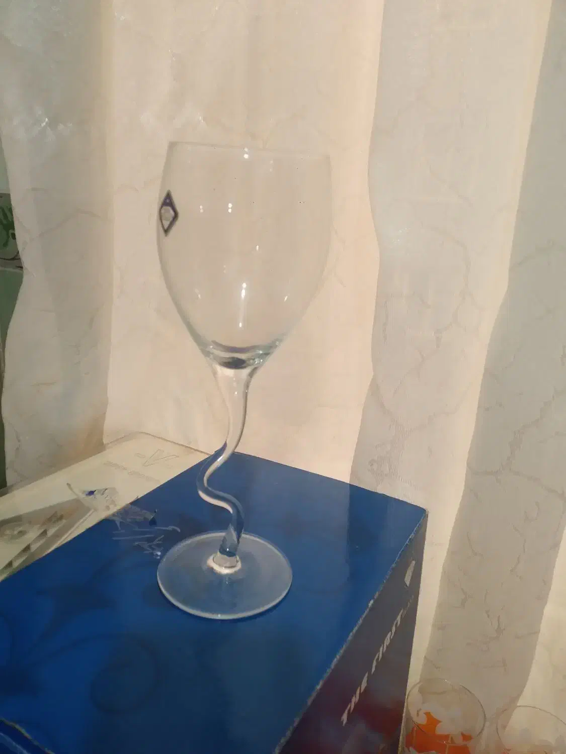 گیلاس پایه موج دار|ظروف سرو و پذیرایی|تهران, امام زاده عبدالله|دیوار