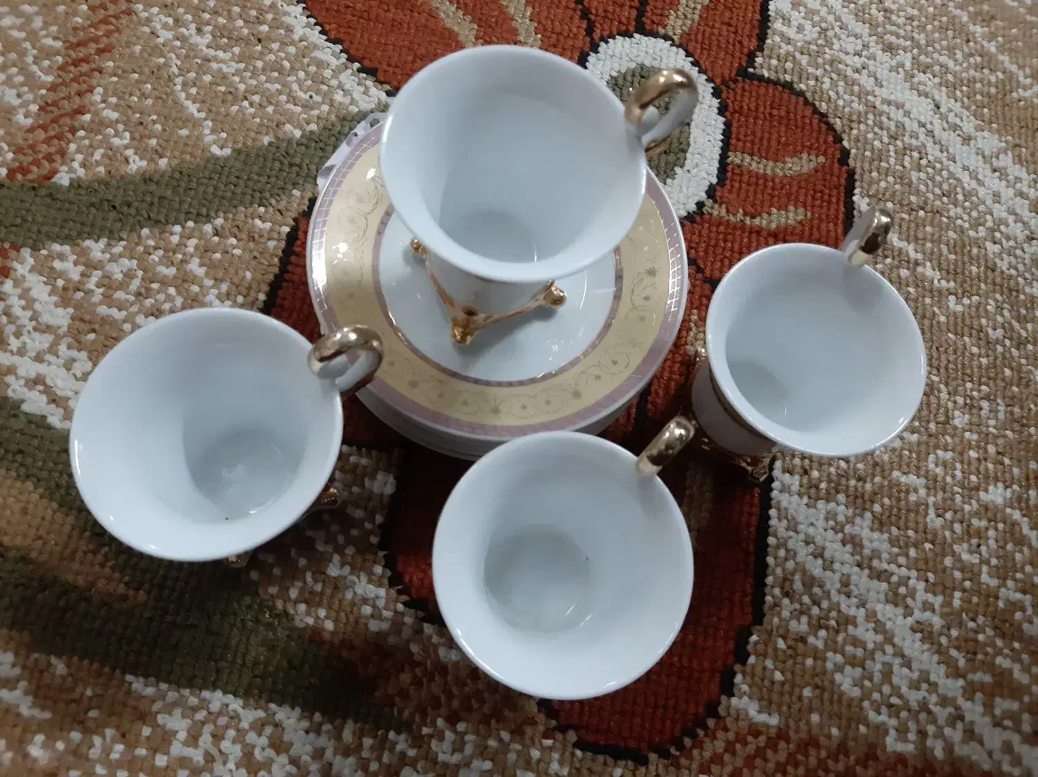 فنجان و نعلبکی|کلکسیون اشیاء عتیقه|قم, مجیدیه|دیوار